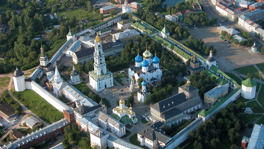 Сотрудники Агрофирмы «Подмосковное» посетили Свято-Троицкую Сергиеву Лавру
